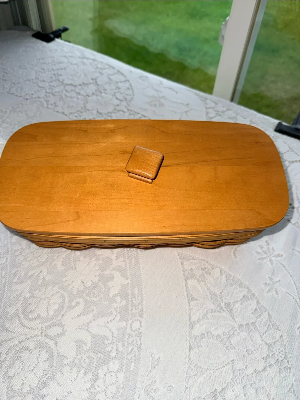 Longaberger Wood Weave Storage Basket with Lid - Honey Brown